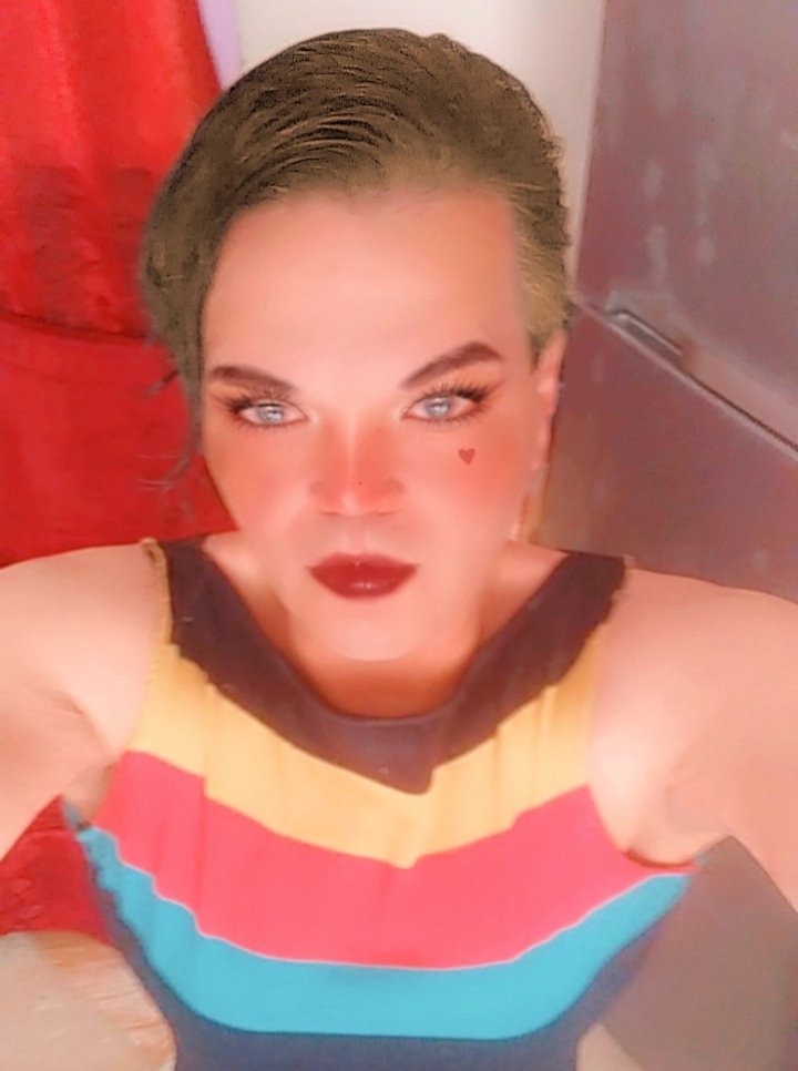 طارق المره المتناكه.jpg