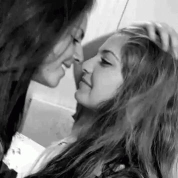 lesbian-lesbians.gif