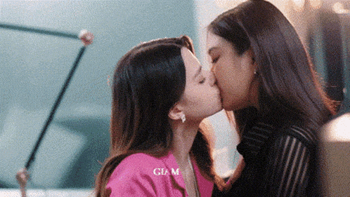 freenbecky-freenbecky-kiss.gif