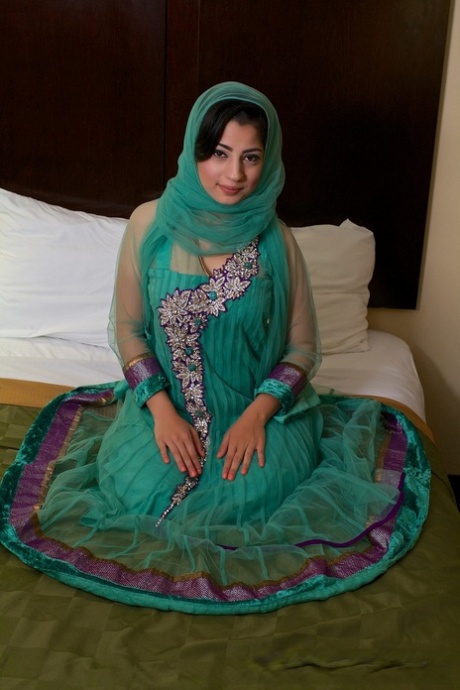 Hot dark haired Nadia Ali spreading legs, sucking penis & getting cum on face